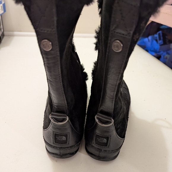 North Face Boots - Picture 5 of 6